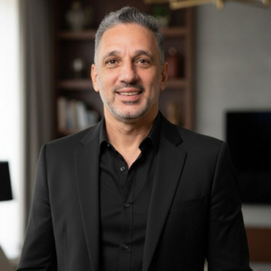 Flávio Martins, O Agente Imobiliário